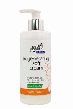Pedi Planet Regenerating soft menthol foot care cream 250 ml